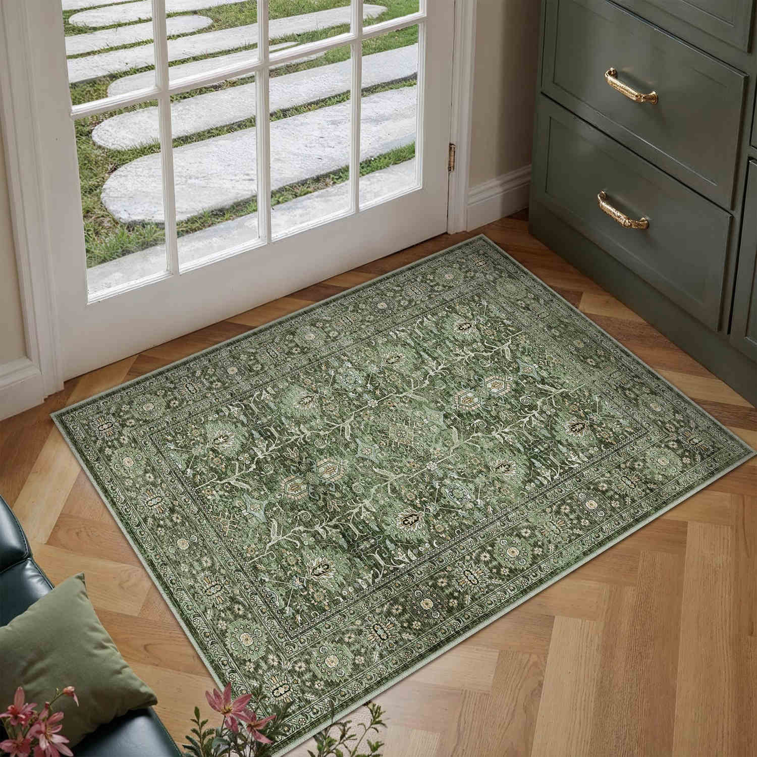 Selma Persian Vintage Green Short Pile Distressed Washable Rug
