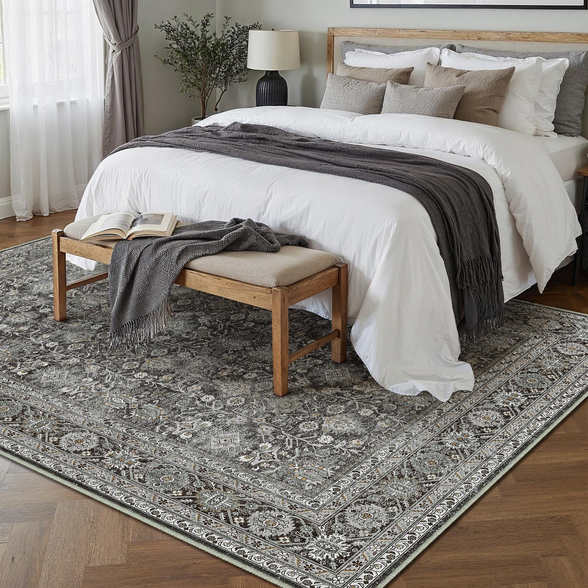 Selma Persian Vintage Black Short Pile Distressed Washable Rug