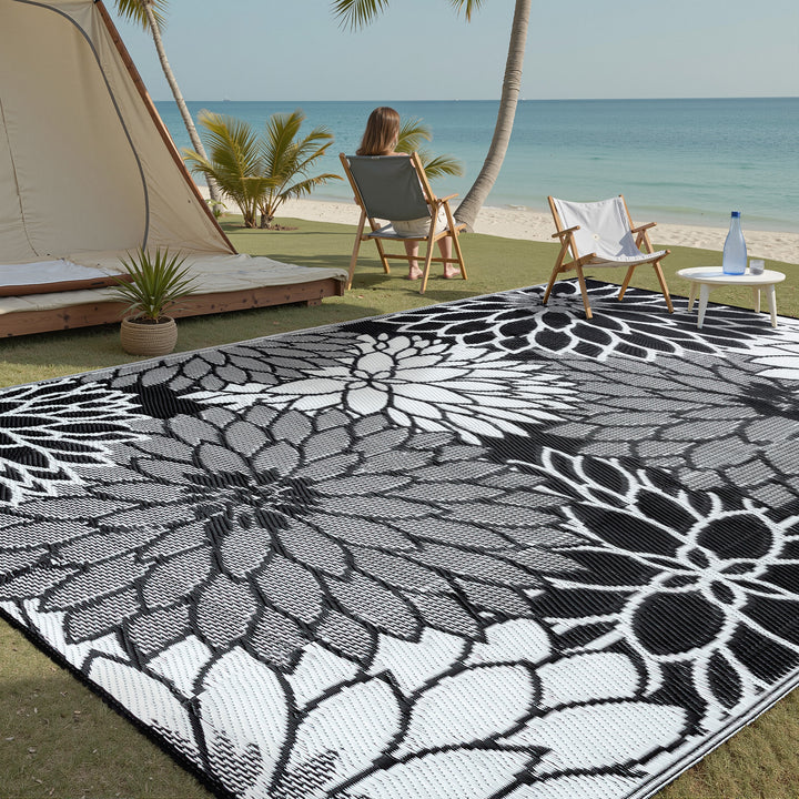 Shadow Bloom Modern Floral Black White Outdoor Rug – PureCozy